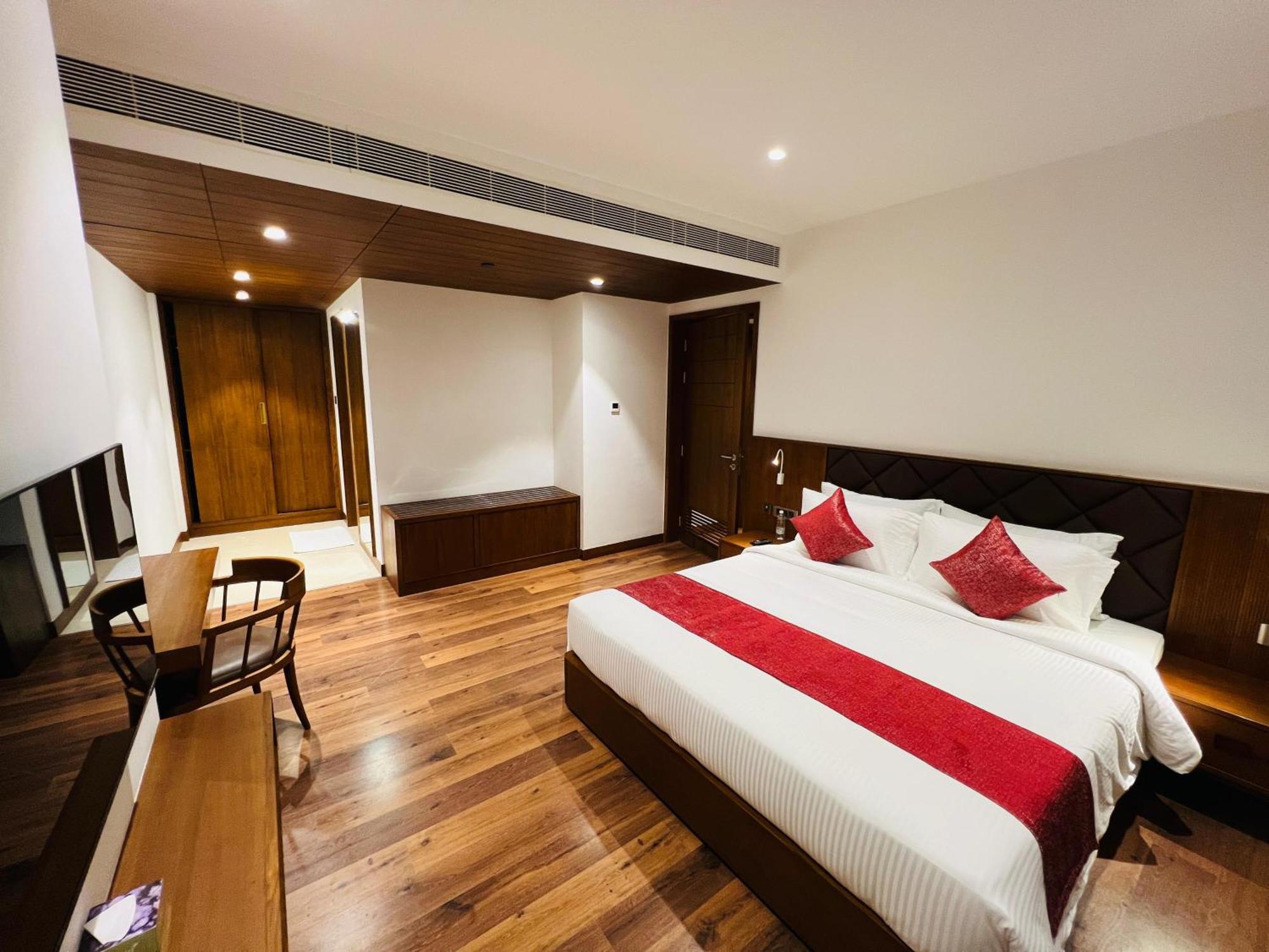 Hotel Gokulam Grand Kozhikode Zewnętrze zdjęcie